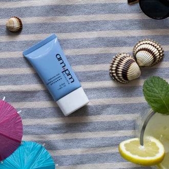 NARÜKO hialuronsavas hidratáló fényvédő SPF50**** NARÜKO hialuronsavas hidratáló fényvédő SPF50****