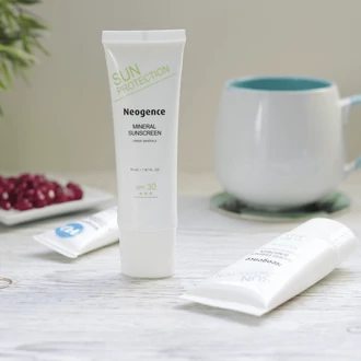 Neogence bőrnyugtató ásványi naptej SPF30*** 50ml  Neogence bőrnyugtató ásványi naptej SPF30*** 50ml